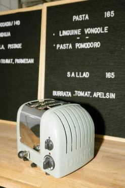 New Dualit Classic Brødrister