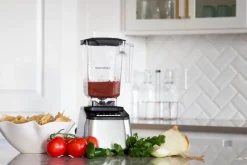 Hot Blendtec Designer 650 Blender
