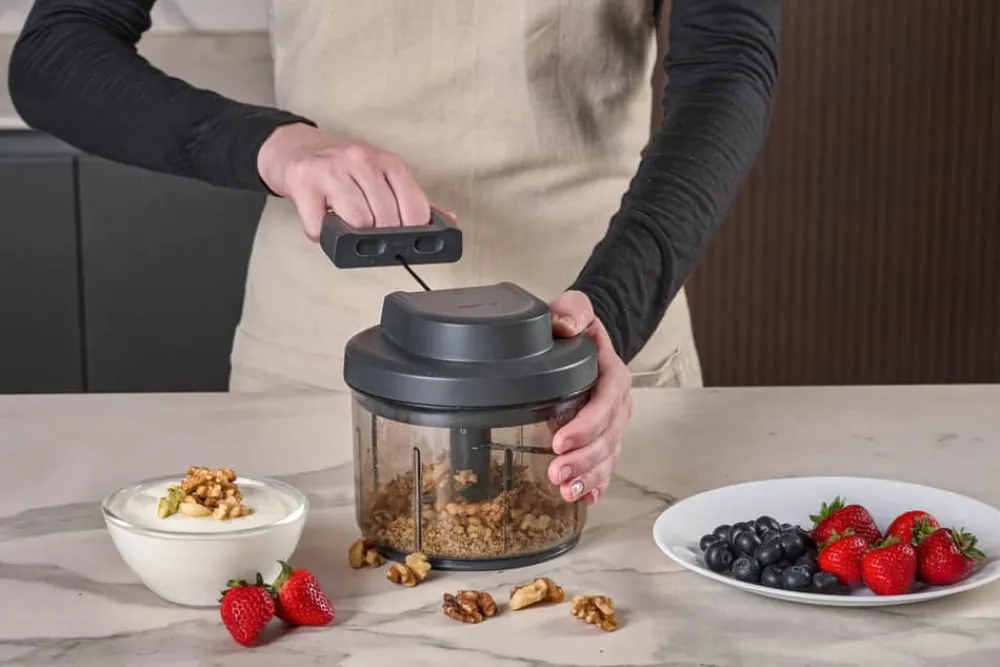 Clearance Zyliss Easy Pull Foodprocessor