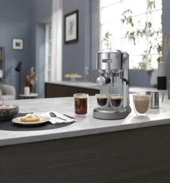 Hot DeLonghi Manuel Espressomaskine EC890.M