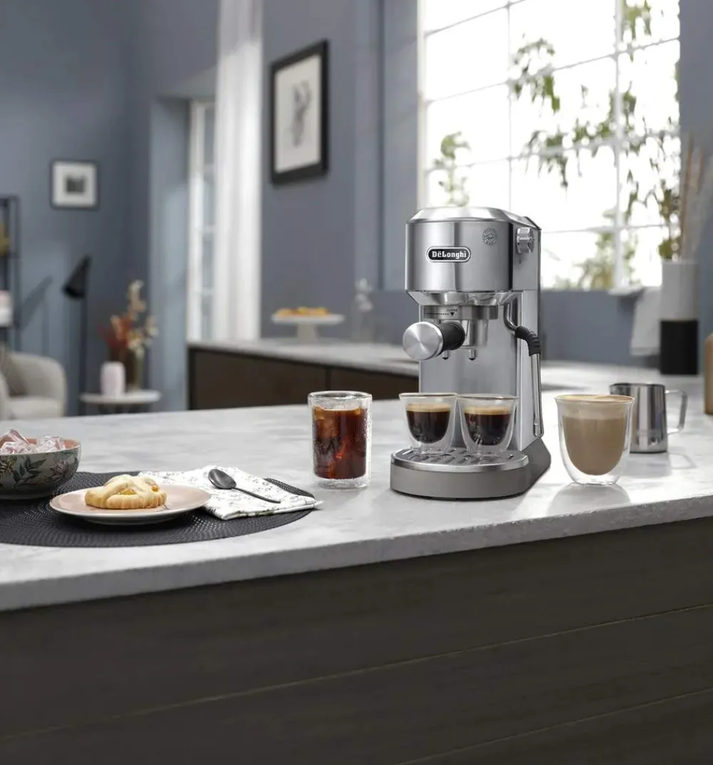 Hot DeLonghi Manuel Espressomaskine EC890.M